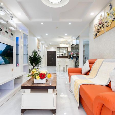 Scenic Valley Serviced Apartment Хошимін Екстер'єр фото